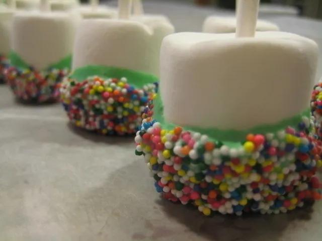Marshmallow Party Favors · How To Make A Marshmallow · Cooking on Cut ...