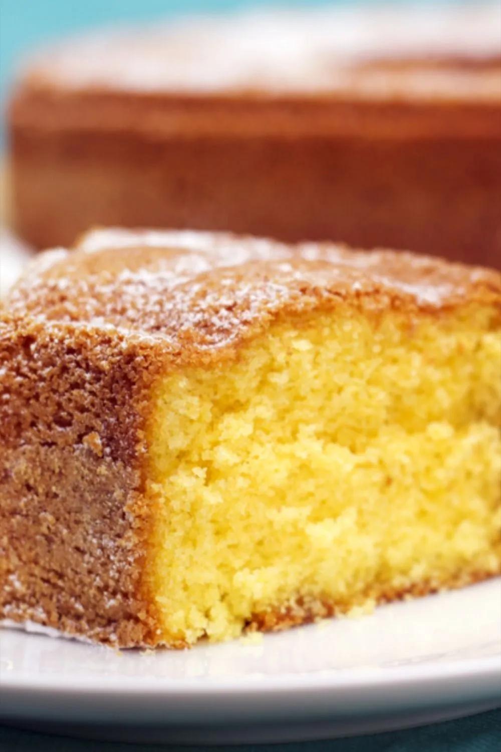 Lockerer Vanille Rührkuchen mit Milch und Eiern | Recipe | Custard cake ...