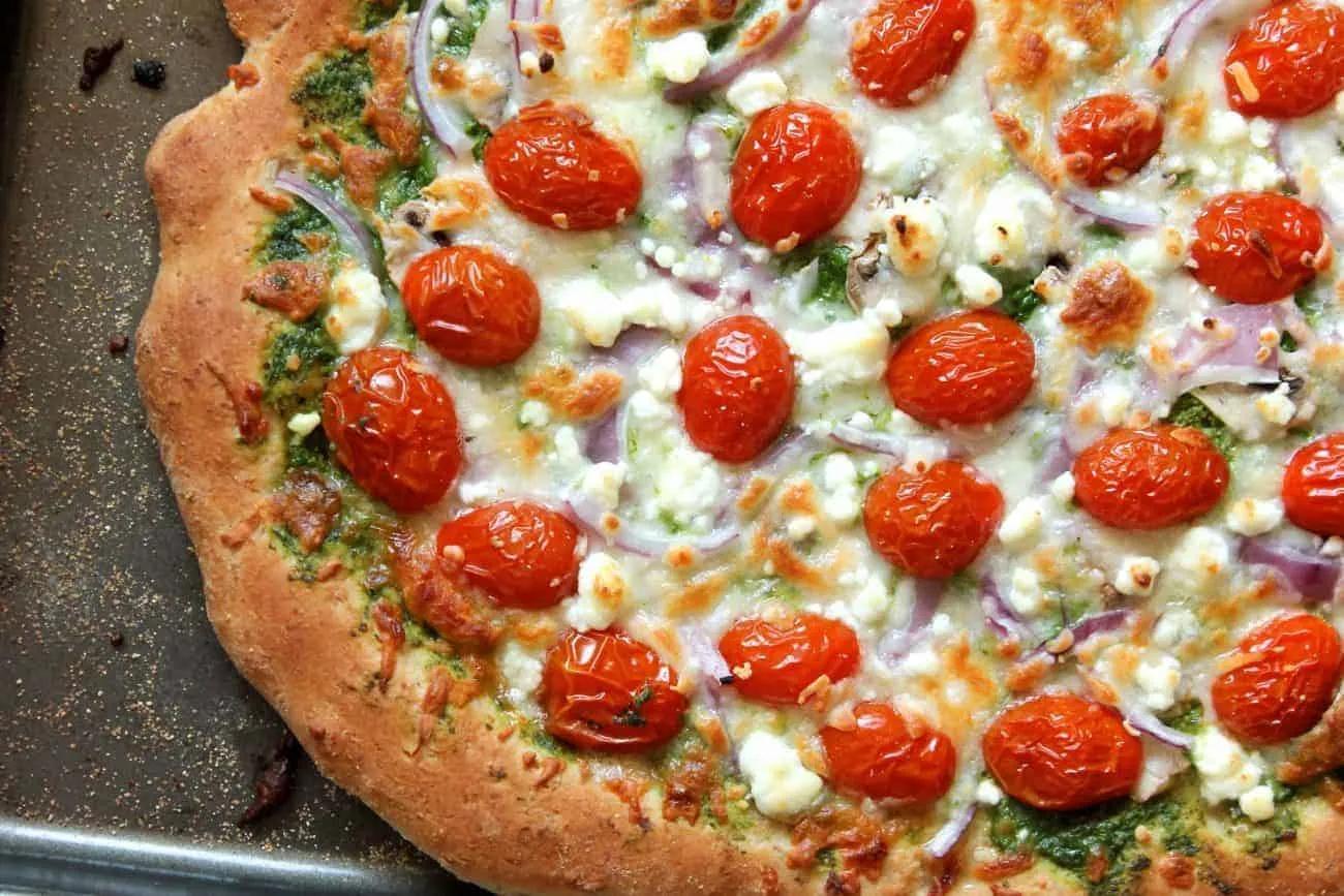 Vegetarische Pizza mit Pesto: absolut lecker 🍝 - Die Rezepte