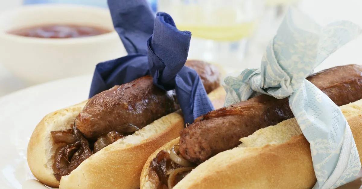 Hot Dogs vom Grill Rezept | EAT SMARTER