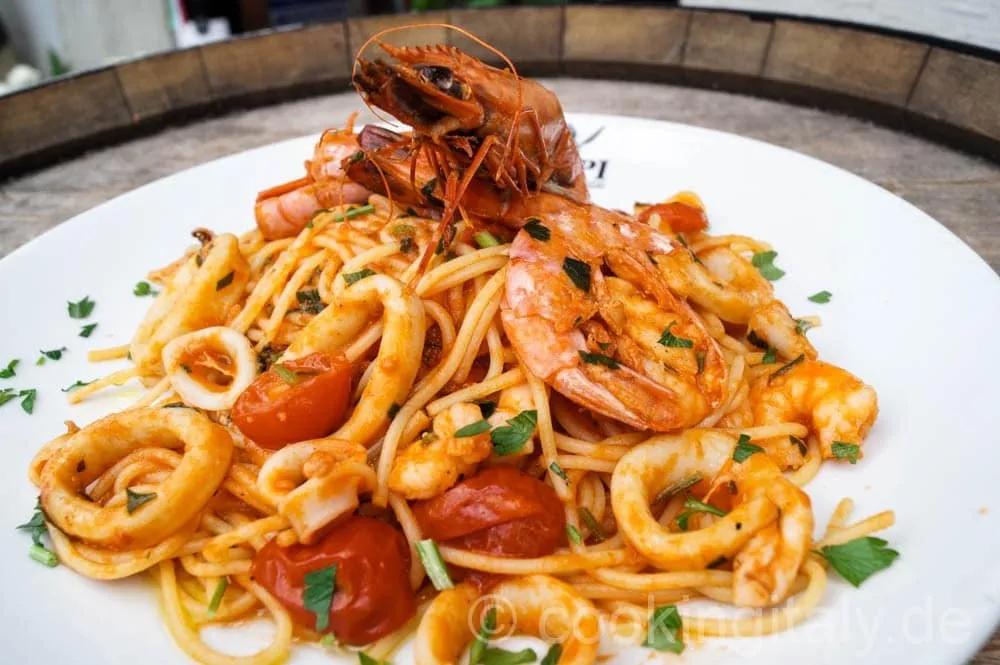 Spaghetti ai Frutti di Mare - Cooking Italy