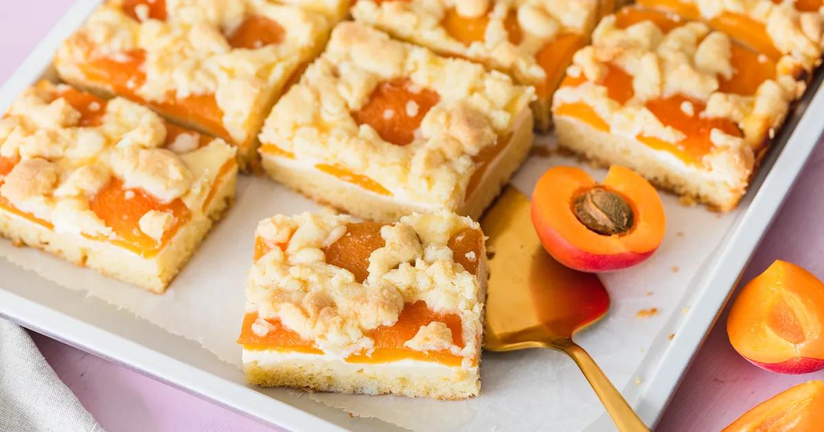 Aprikosenkuchen vom Blech - mit feiner Schmandcreme | Die besten ...