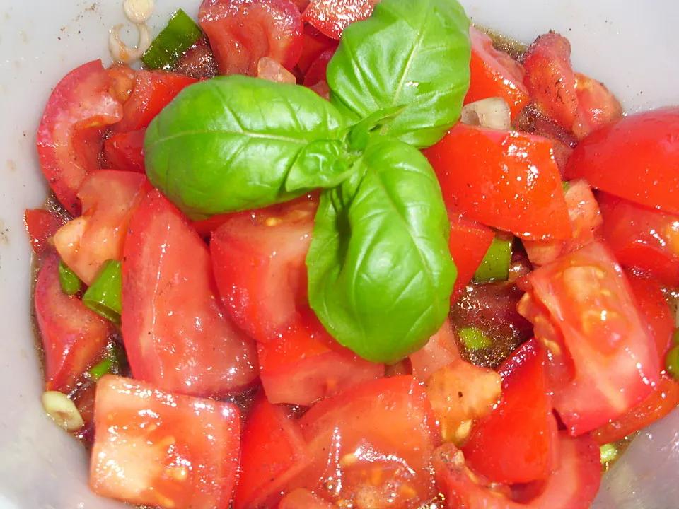 Tomaten - Paprika Salat (Rezept mit Bild) von dieter1954 | Chefkoch.de