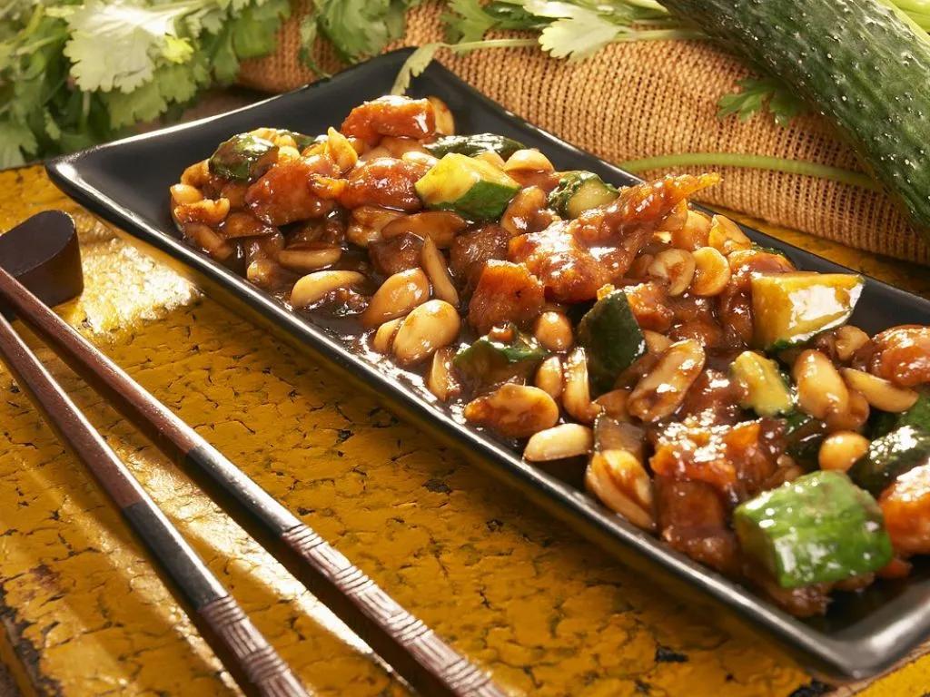 Asiatisches Hähnchen mit Gemüse Rezept | EAT SMARTER