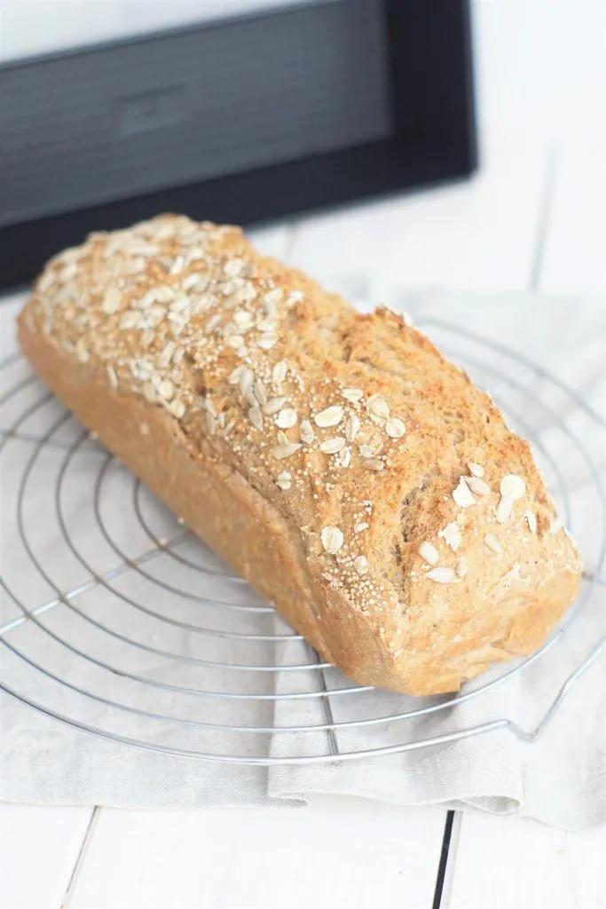 5-Minuten Vollkornbrot | Brot selber backen rezept, Brot rezept, Kochen ...