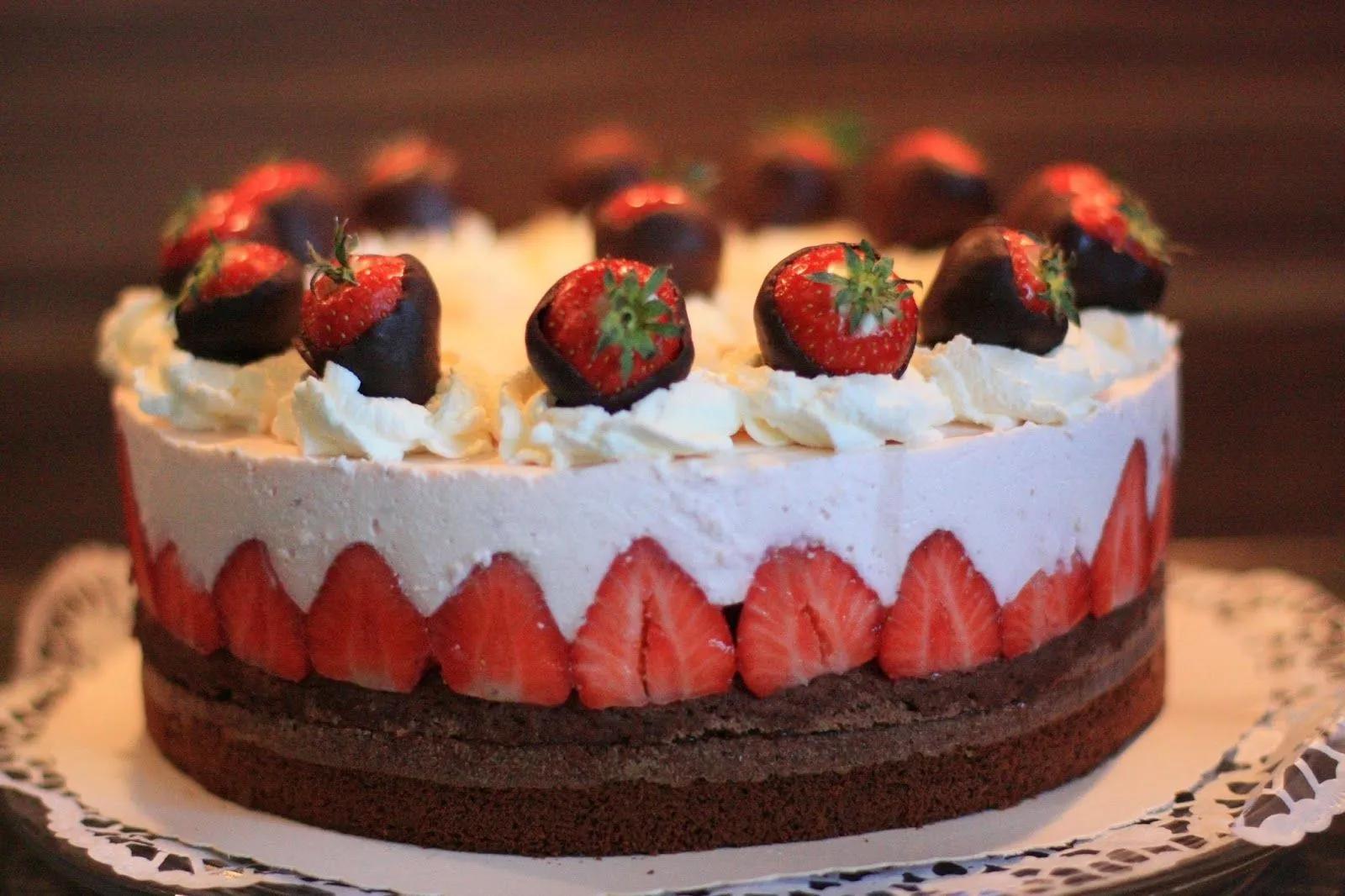 Erdbeer-Schoko-Torte (süße sünden) in 2020 | Food, Desserts, Cake cookies