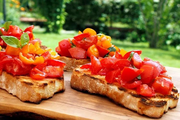 Tomato Bruschetta Recipe | Eataly