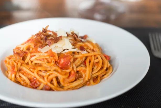 Recept voor spaghetti a l’arrabiata - Foody.nl