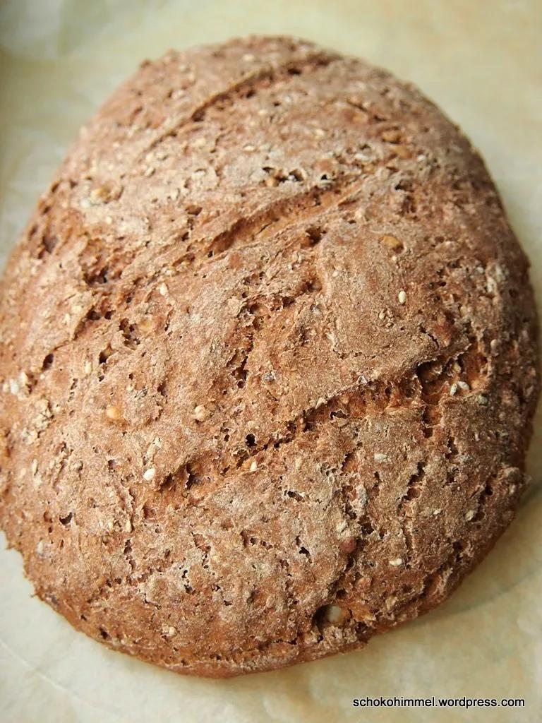Für einen gesunden Start in die neue Woche: Roggen-Vollkorn-Brot ...