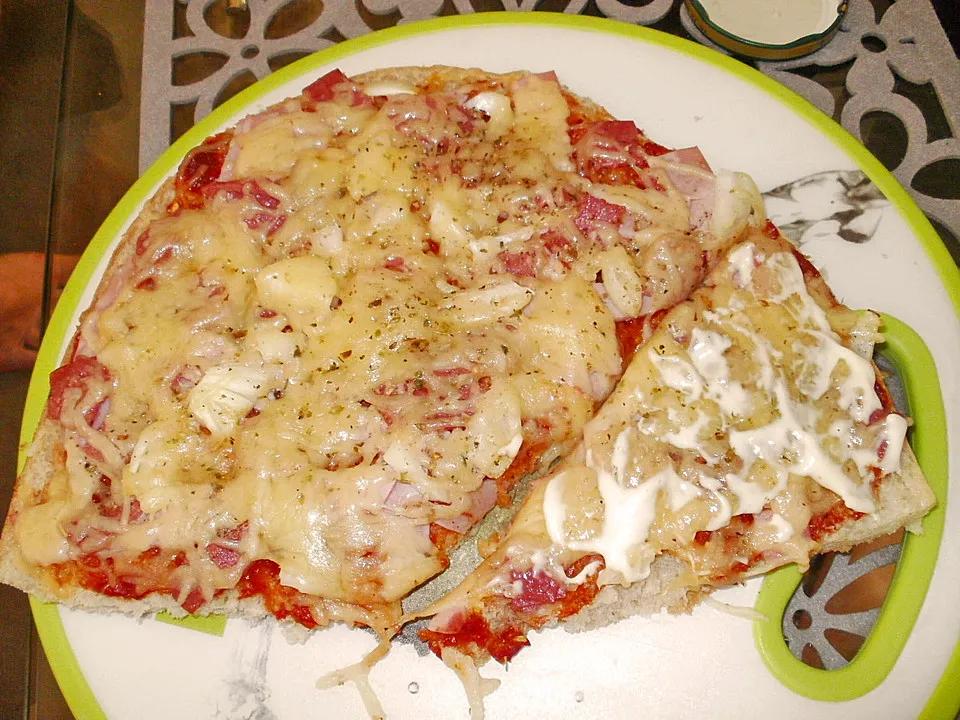 Fladenbrotpizza mit einem Hauch von Knoblauch von Cicik | Chefkoch.de