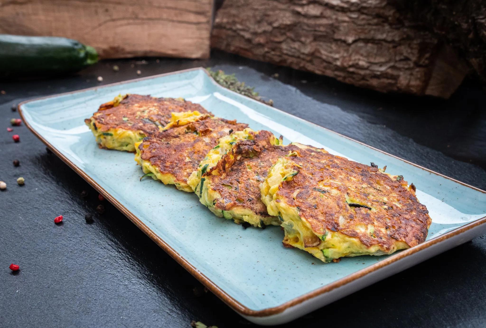 Zucchini Frikadellen - leckere vegetarische Frikadellen