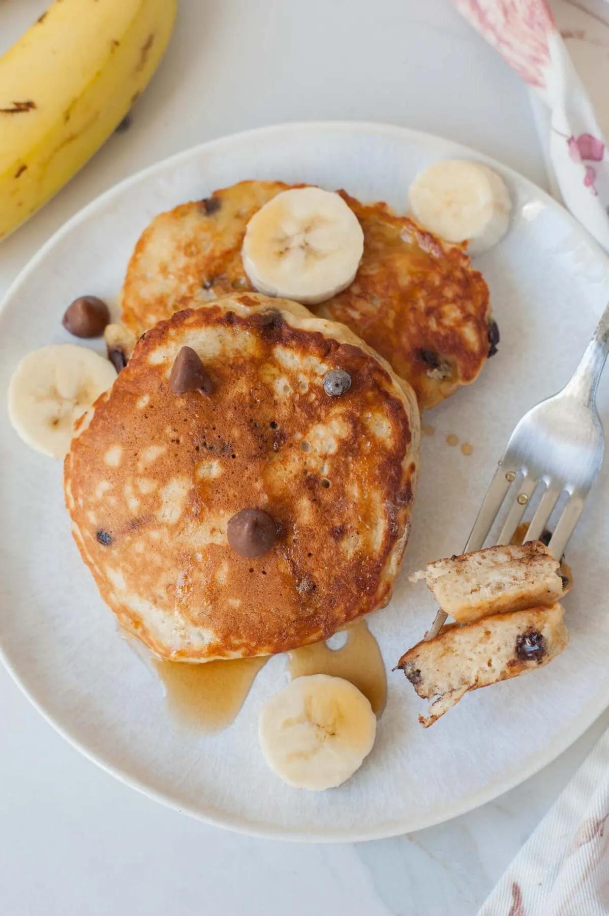 Banana Chocolate Chip Pancakes (VIDEO) - Everyday Delicious