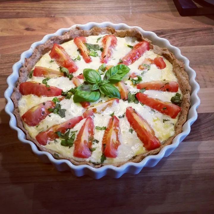 Tomaten-Mozzarella-Tarte von mickyjenny | Chefkoch.de