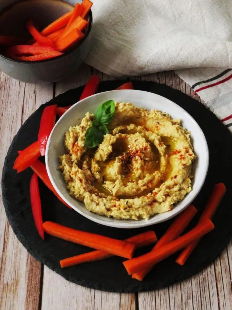 Traditional Hummus Recipe with Tahini - Vegan Foodiez