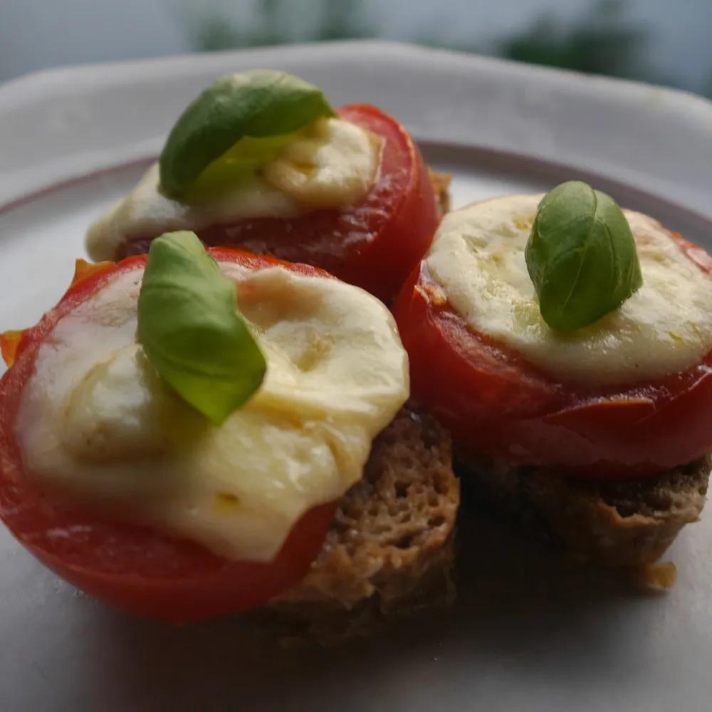 Tomaten Mozzarella Basilikum - mal anders