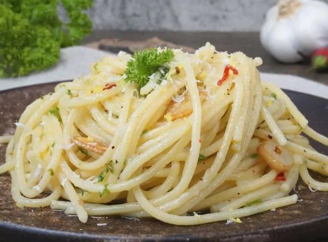 Spaghetti aglio e olio Originalrezept