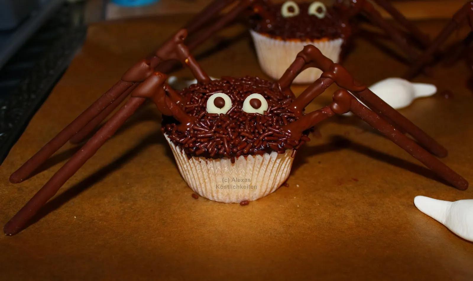 Alexa´s Köstlichkeiten: Schaurige Halloween - Spinnen Cupcakes