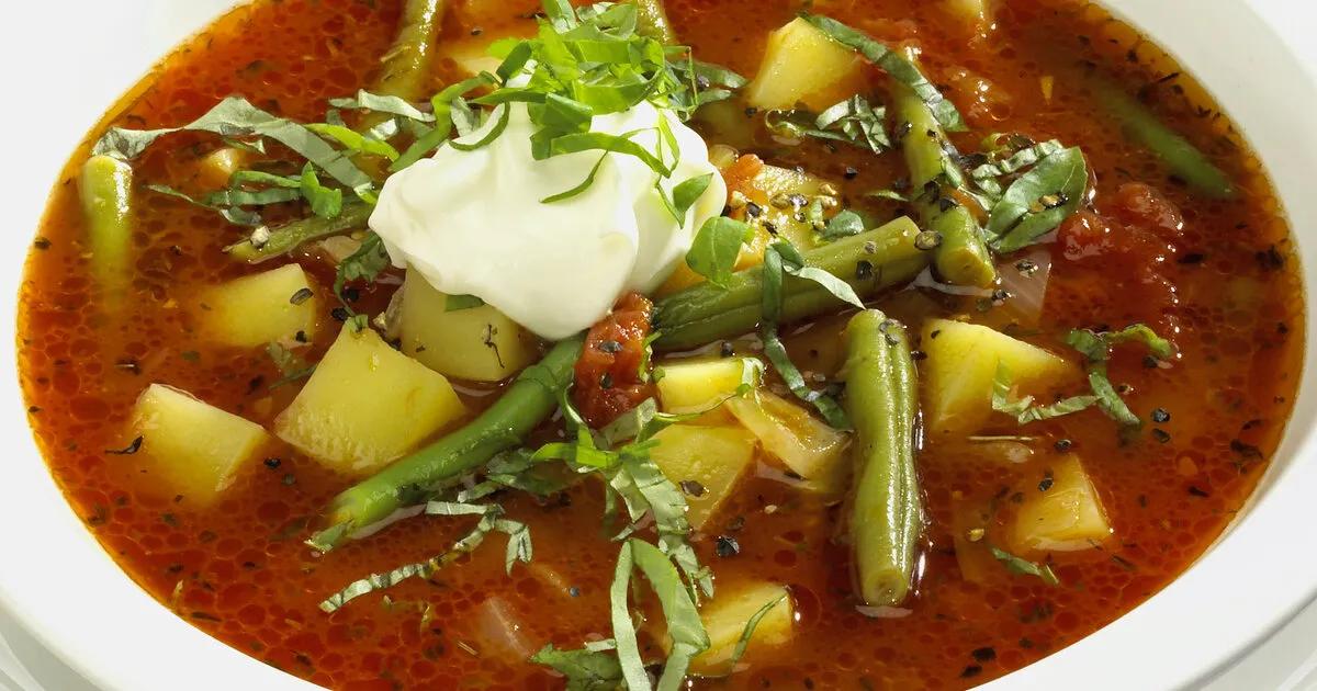 Grüne Bohnen Suppe mit Tomaten - einfach &amp; lecker | DasKochrezept.de