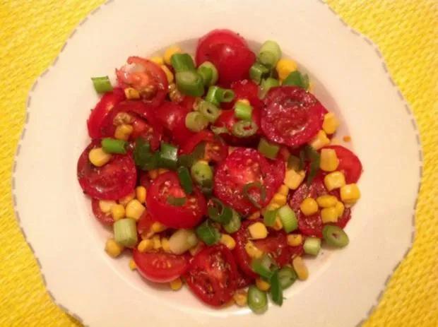 Tomaten-Mais-Salat mit Schwarzwurzeln und Brie - Rezept - kochbar.de