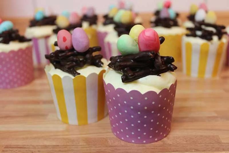 oster-cupcakes-mit-zucchini-und-mohren | Sallys-Blog