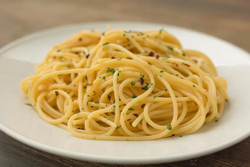 Spaghetti aglio e olio - Ricetta Fatto in casa da Benedetta