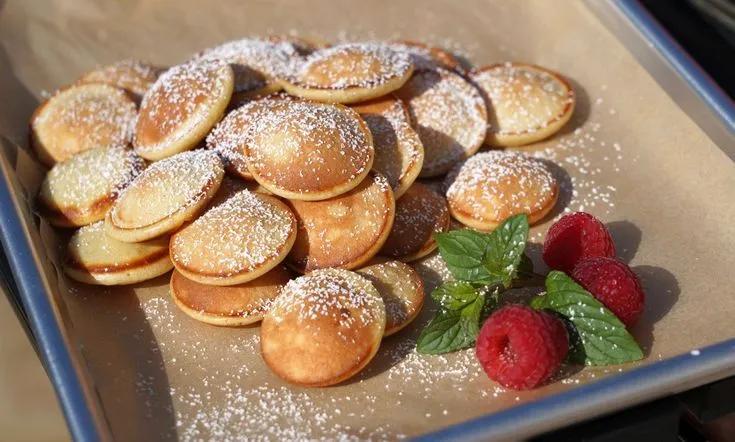 Poffertjes - Rezept für die holländischen Mini-Pfannkuchen Poffertjes ...