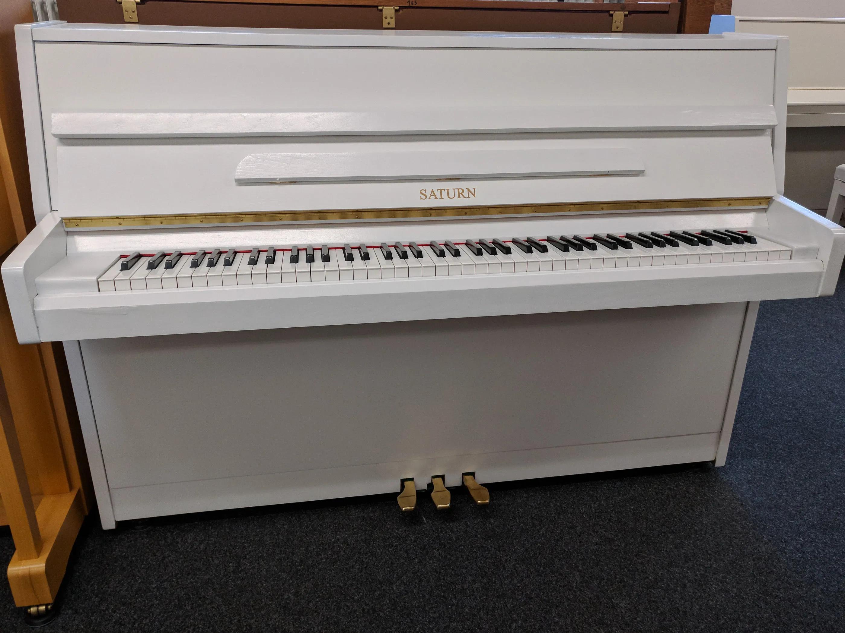 Kleines Klavier für&amp;#39;s Kinderzimmer - Saturn 105 cm - Martin Widmann ...