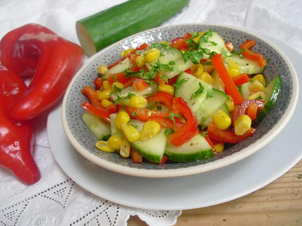 Paprika-Gurken-Mais-Salat von Jasmin-Petra-Wenzel| Chefkoch