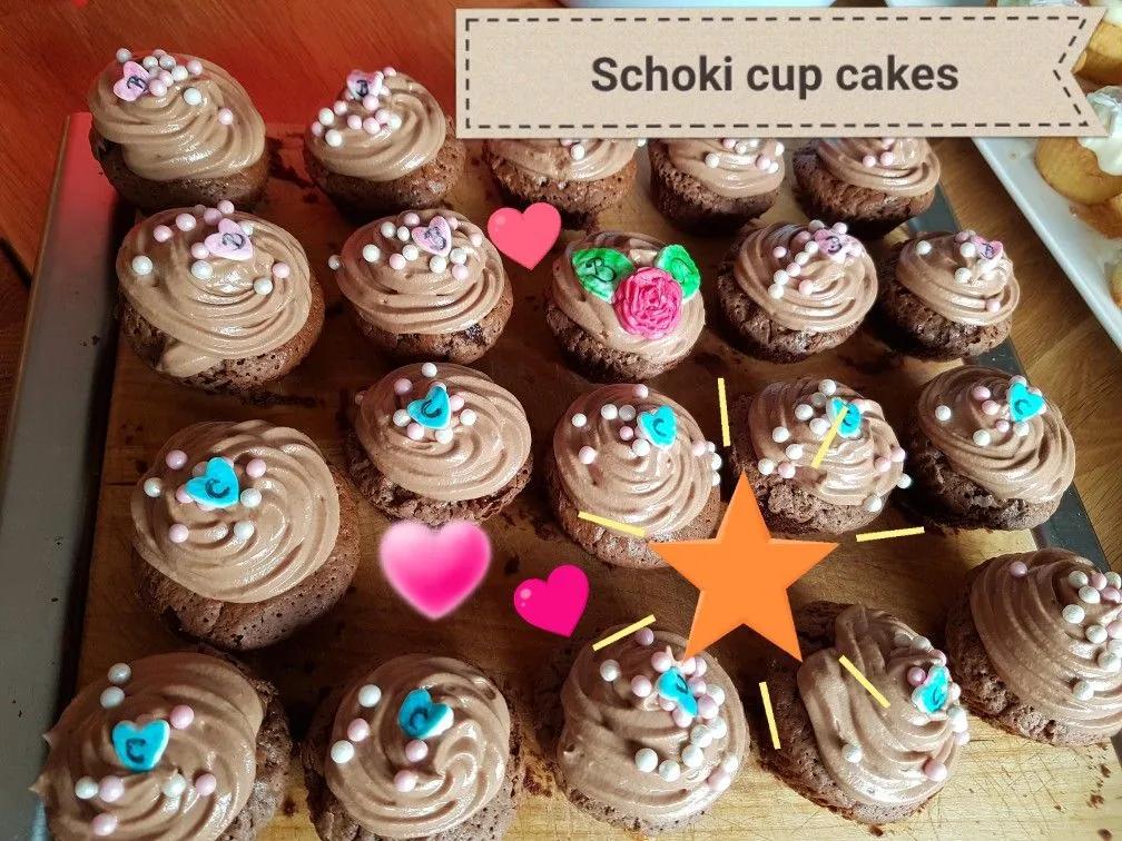 Schokoladen cup cakes, frischkäse Schokoladen topping | Desserts, Food