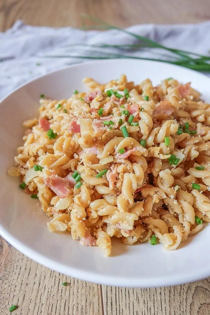 Schinkennudeln (German Pasta with Ham and Eggs)