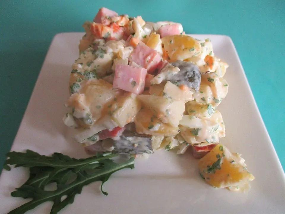 Kartoffelsalat mit Fleischwurst und Äpfeln von stormwitch | Chefkoch