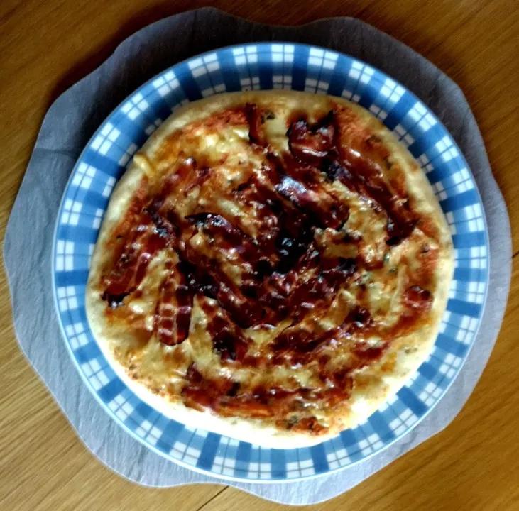 Zwiebel-Speck-Pizza von chouette-et-chat | Chefkoch