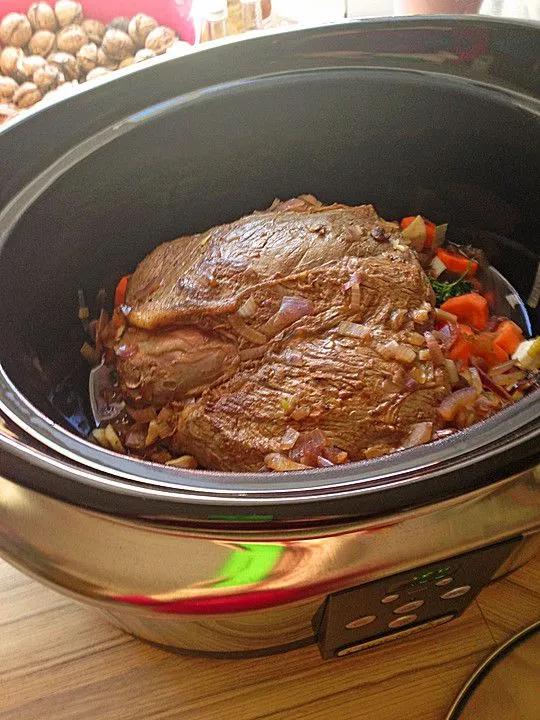 Rinderschmorbraten mit Rotwein im Slowcooker (Crockpot) von ...