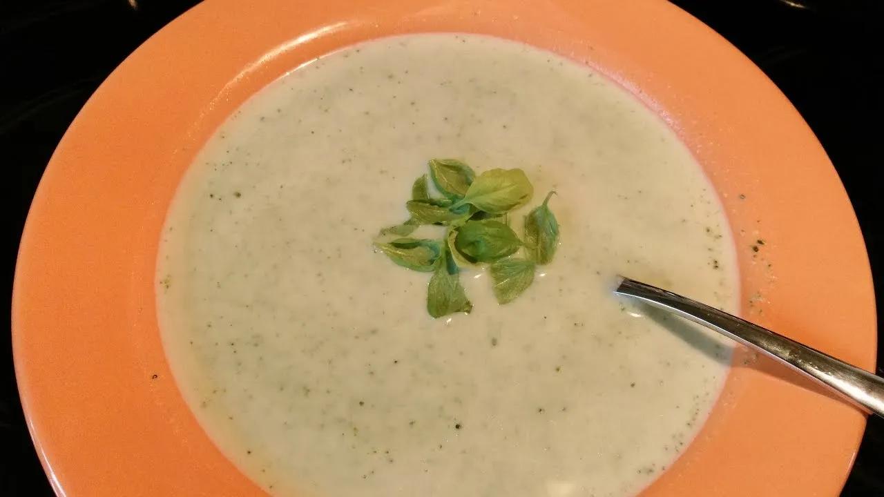Brokkoli Suppe - YouTube