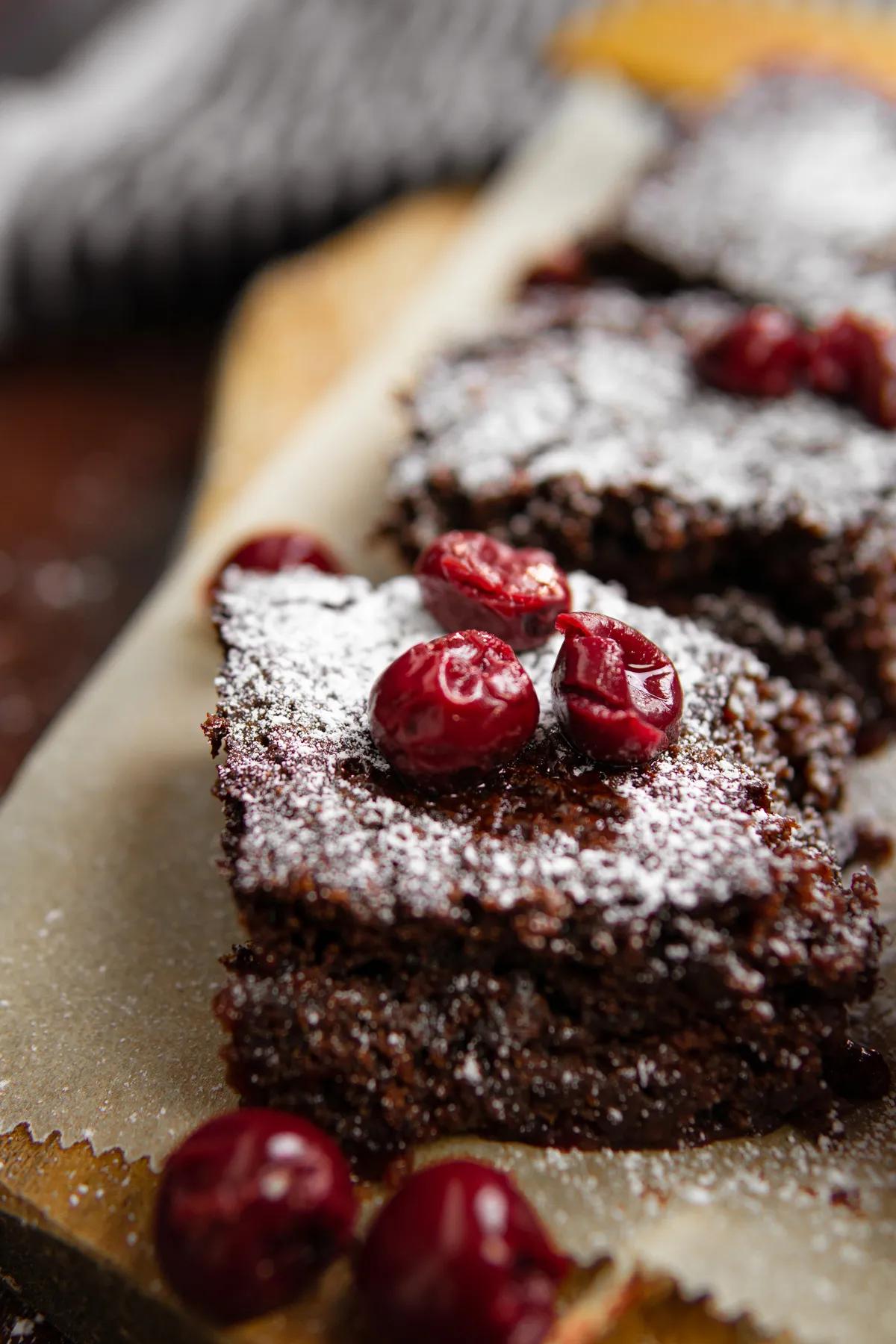 24+ elegant Foto Veganer Schoko Kuchen : Veganer Schokokuchen Mit Roter ...