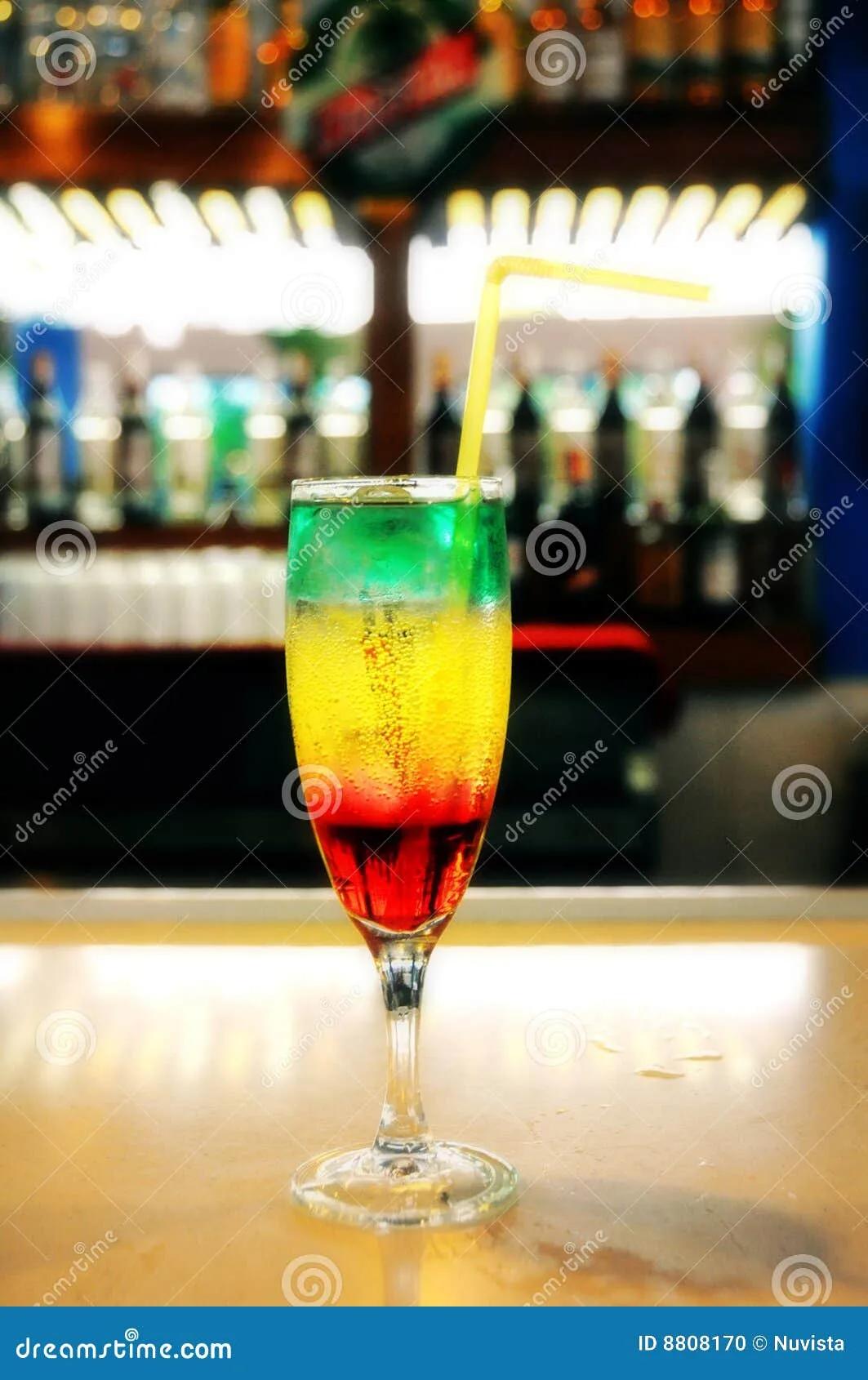 Cocktail Three-color photo stock. Image du ressource, jaune - 8808170