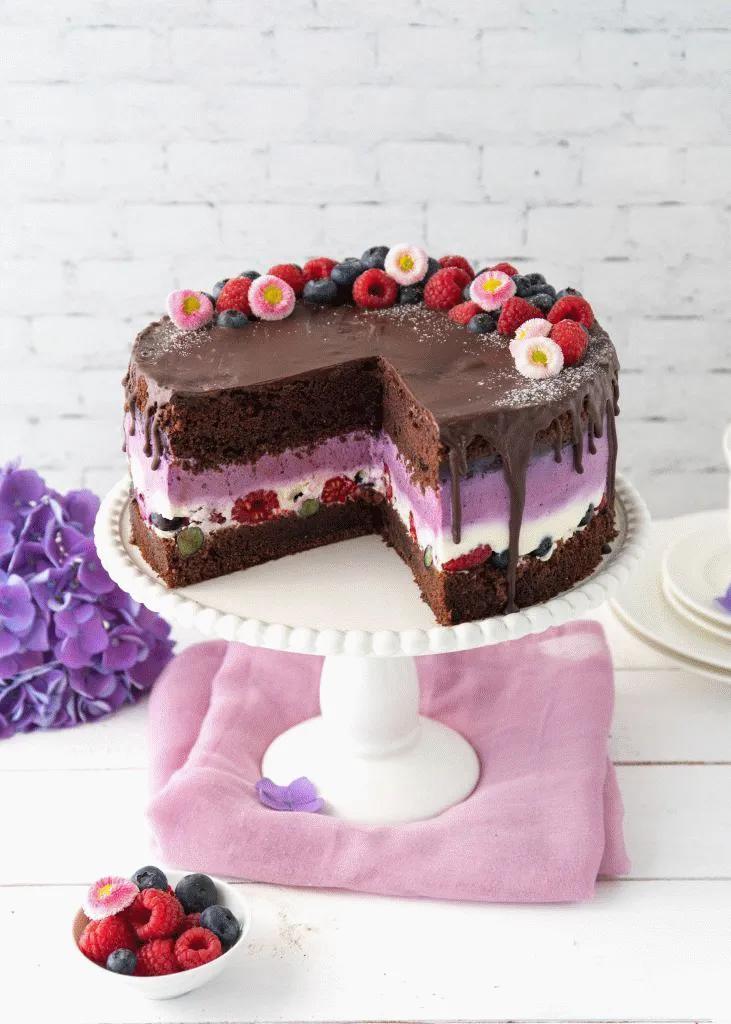 Rezept: Himbeermousse Torte mit Schokolade und Schriftzug zum Muttertag ...