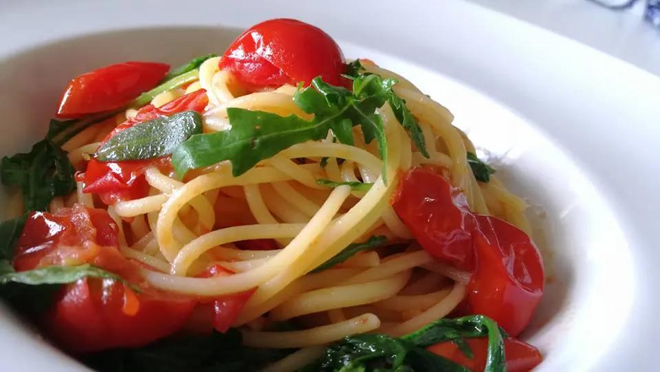 spaghetti rucola e pomodorino | Le Migliori Ricette
