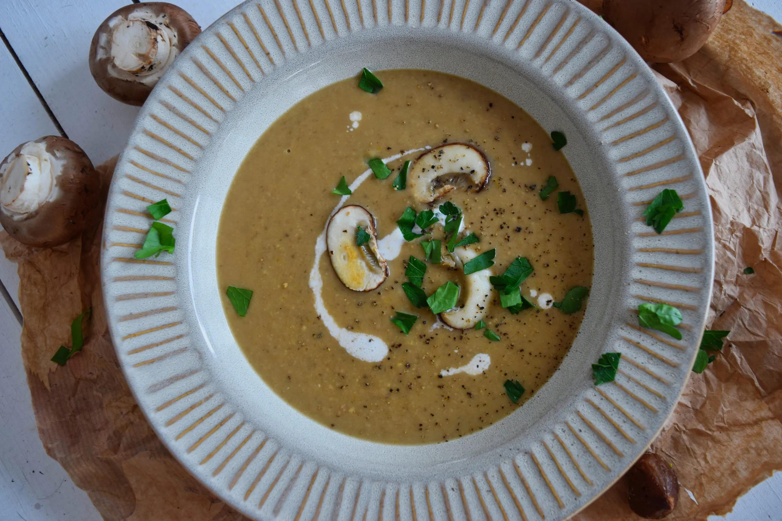 Cremige Maronen-Champignon Suppe