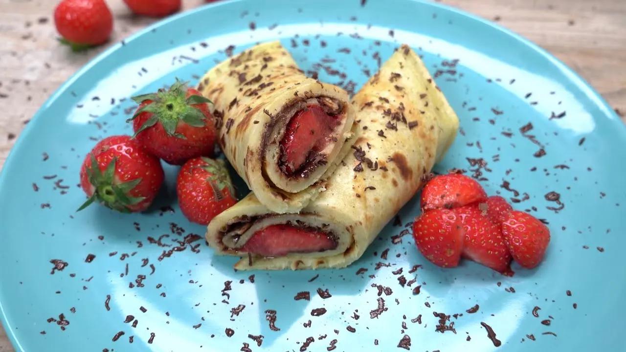 Süße Pfannkuchen mit Nutella und Erdbeeren - YouTube