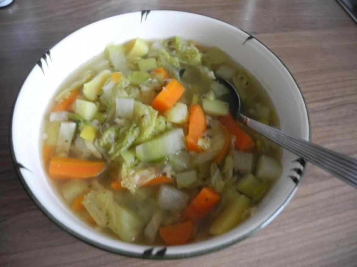 Vegan : Wirsing - Gemüse - Eintopf mit Graupen - Rezept - kochbar.de