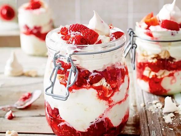 Erdbeer-Dessert - Rezepte mit frischen Sommerfrüchten | LECKER