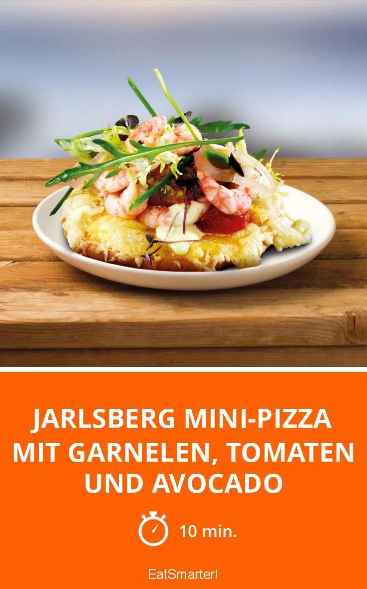 Jarlsberg Mini-Pizza mit Garnelen, Tomaten und Avocado Rezept | EAT SMARTER