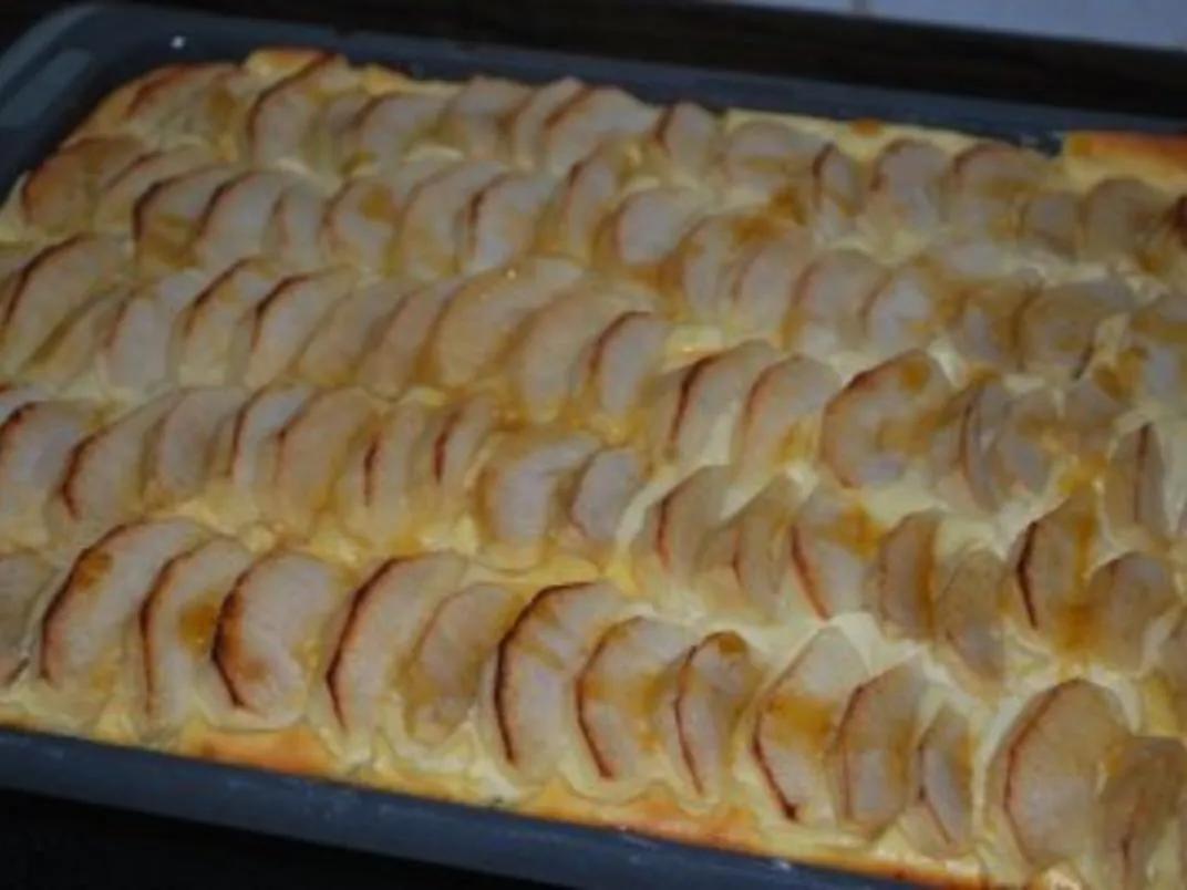 Apfel-Käse-Kuchen vom Blech - Rezept mit Bild - kochbar.de