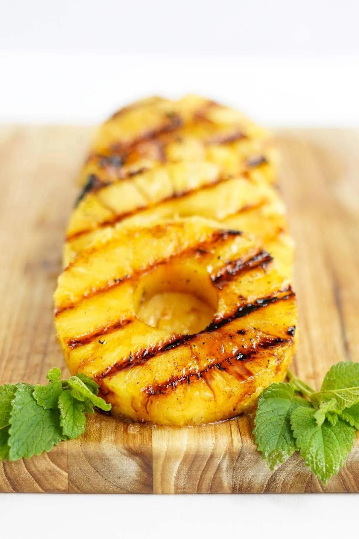 Sweet and Juicy Grilled Pineapple | YellowBlissRoad.com
