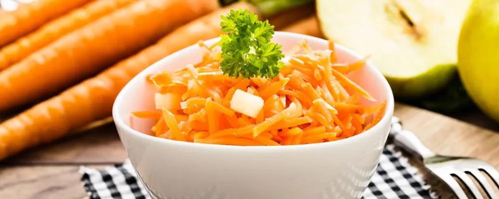 Möhren-Apfel-Salat mit Nüssen • Vegan Taste Week Cantaloupe, Macaroni ...