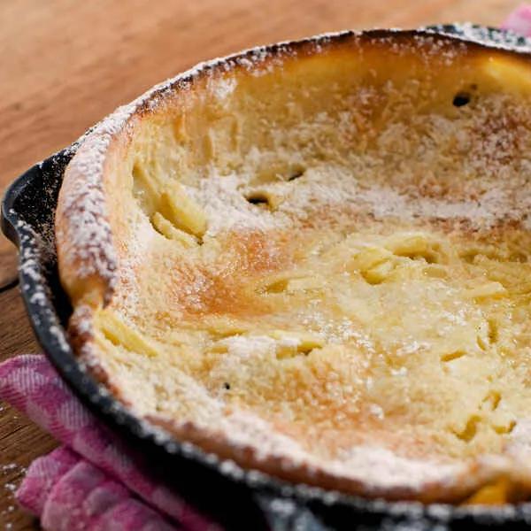 Ofenpfannkuchen mit Äpfeln Rezept | Küchengötter