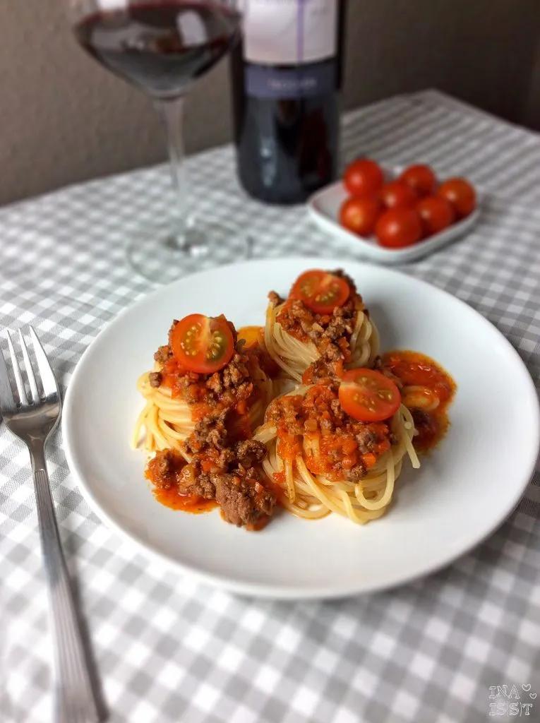 Spaghetti Bolognese Alla Mamma - Ina Isst