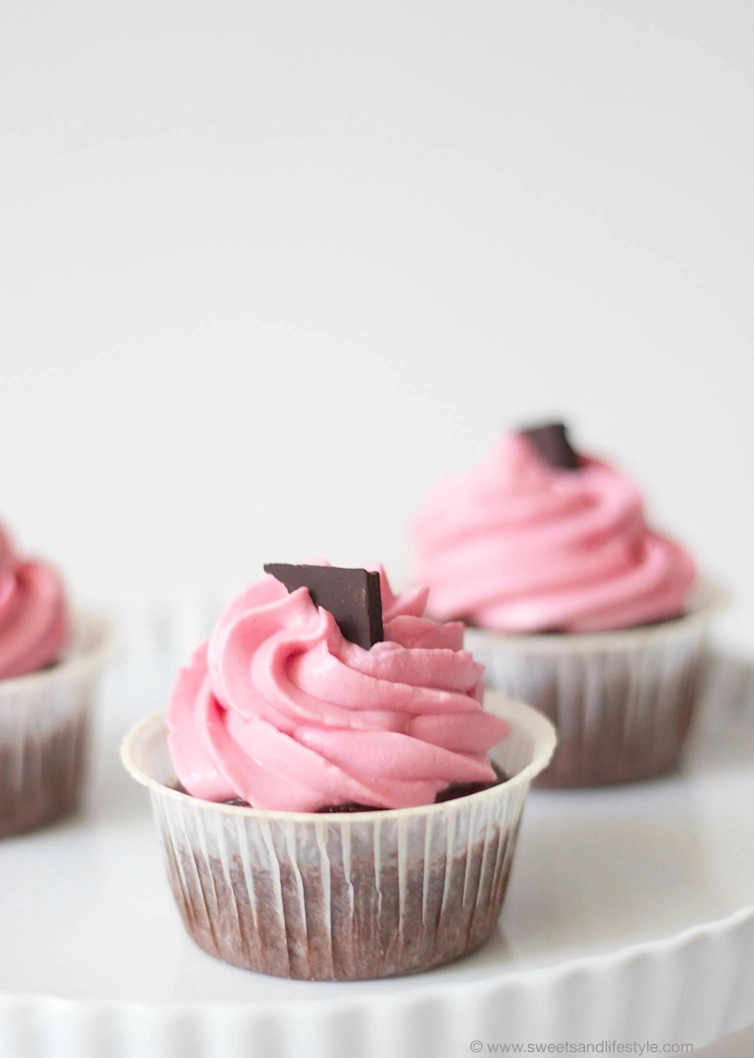 Schoko Cranberry Cupcakes - Sweets &amp; Lifestyle®