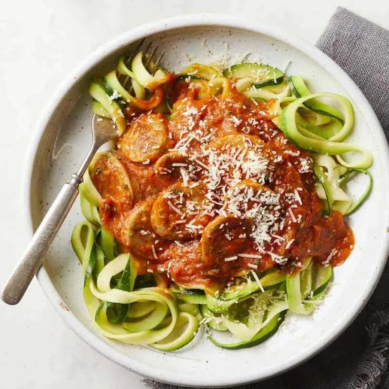 Super schnelle Zucchini Spaghetti - ohne Kohlenhydrate